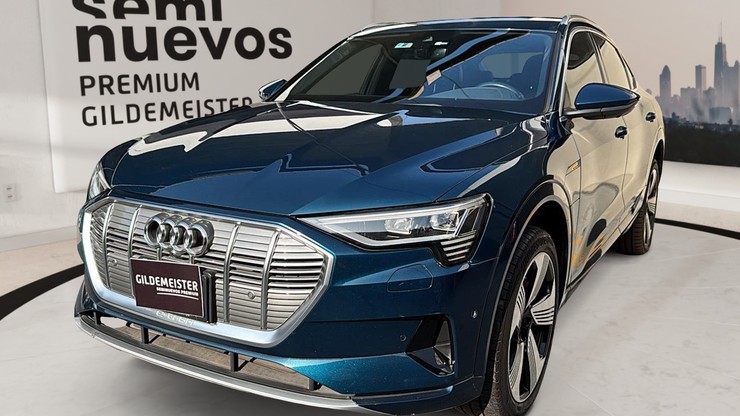 AUDI E-TRON