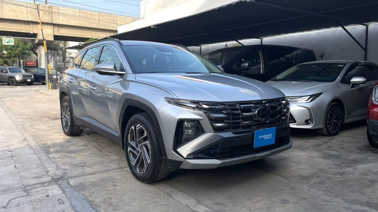 HYUNDAI TUCSON PREMIUM