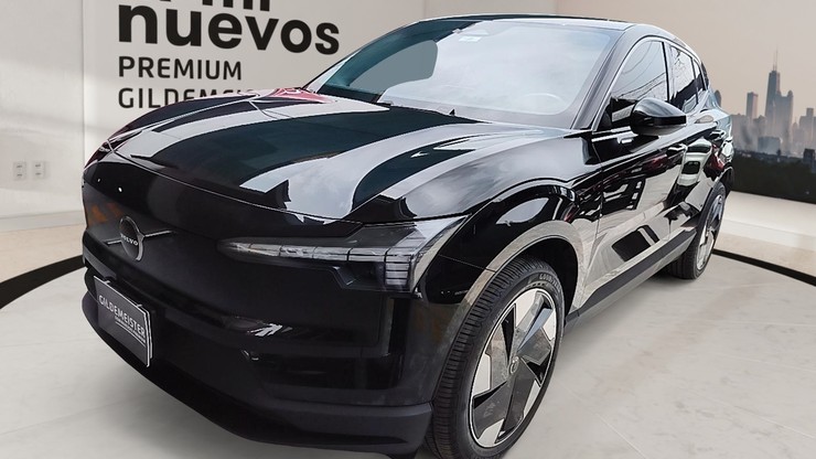 VOLVO EX30